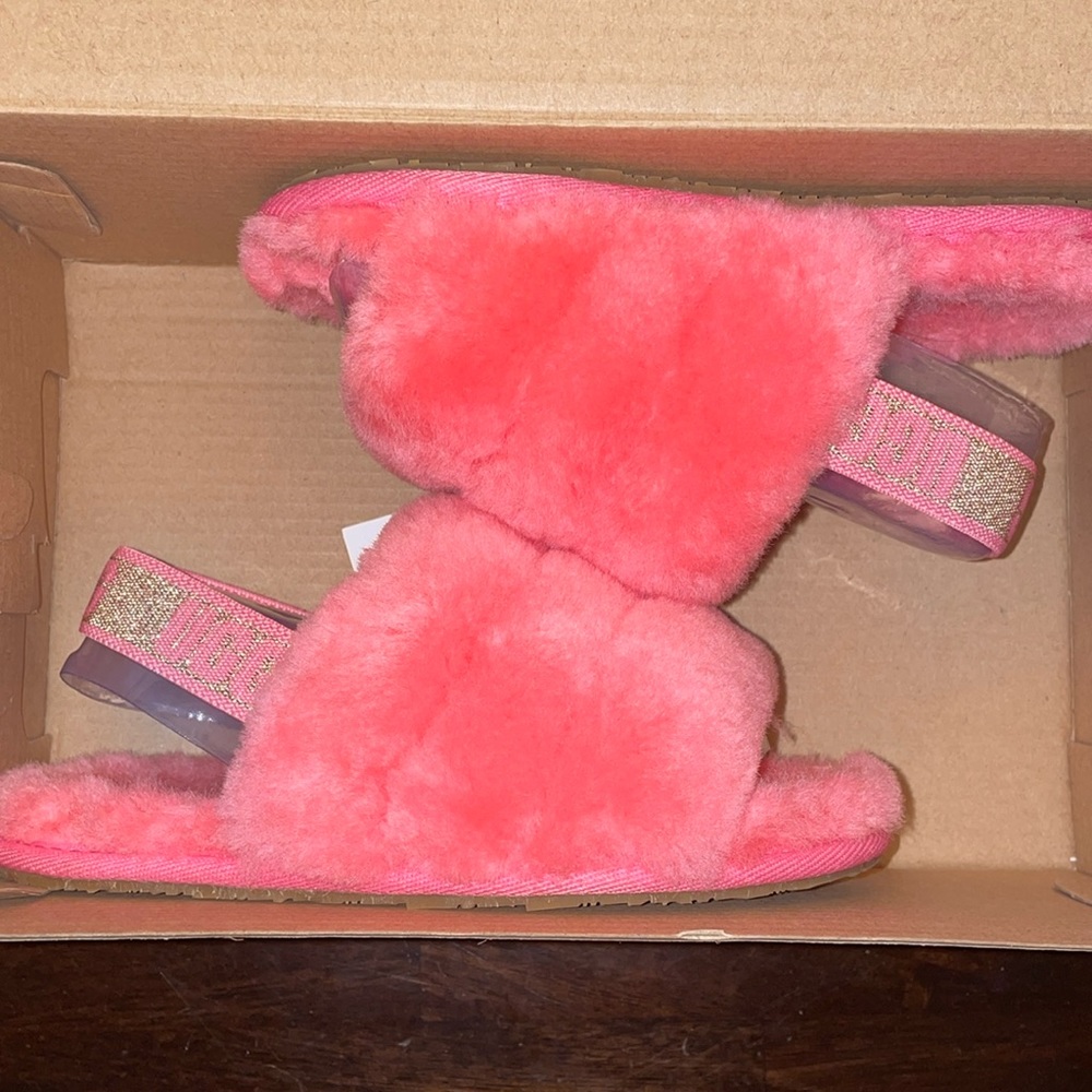 NIB Ugg Fluff Yeah Slides